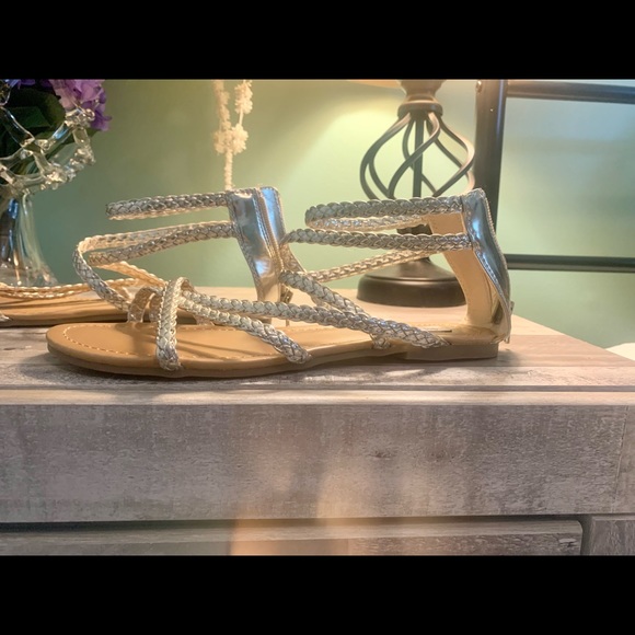 Gladiator sandals, white gold color, size 8.5 - Picture 2 of 4